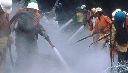 Why Have Alaskans Been Photographing This Volkswagen Beetle-Sized Boulder for 33 Years?