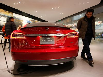 Electric vehicles, such as the ones sold by Tesla, could help to reduce city temperatures.