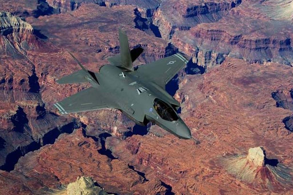 F-35 Jeff over Grand Canyon-620.jpg