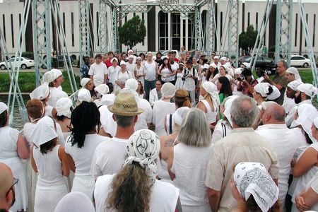 Wearing white with a white headscarf to St. John's Eve is an important part of the celebration.