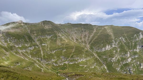 View towards Omu summit thumbnail