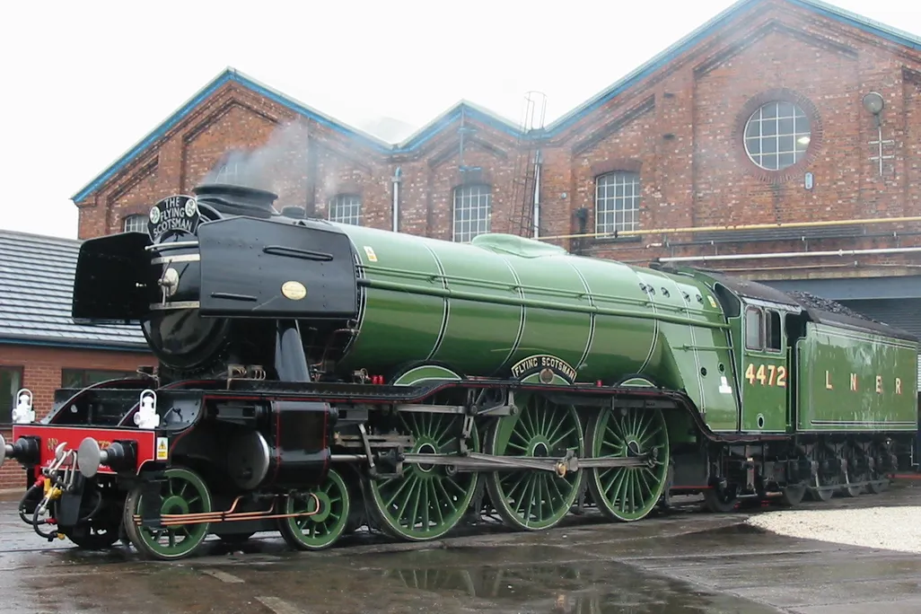 Flying_Scotsman_in_Doncaster.JPG