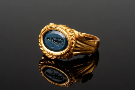 This gold ring features an engraving of Venus Victrix, or Venus the Victorious, a Romanized aspect of the goddess associated with imperial power and romantic conquests alike.