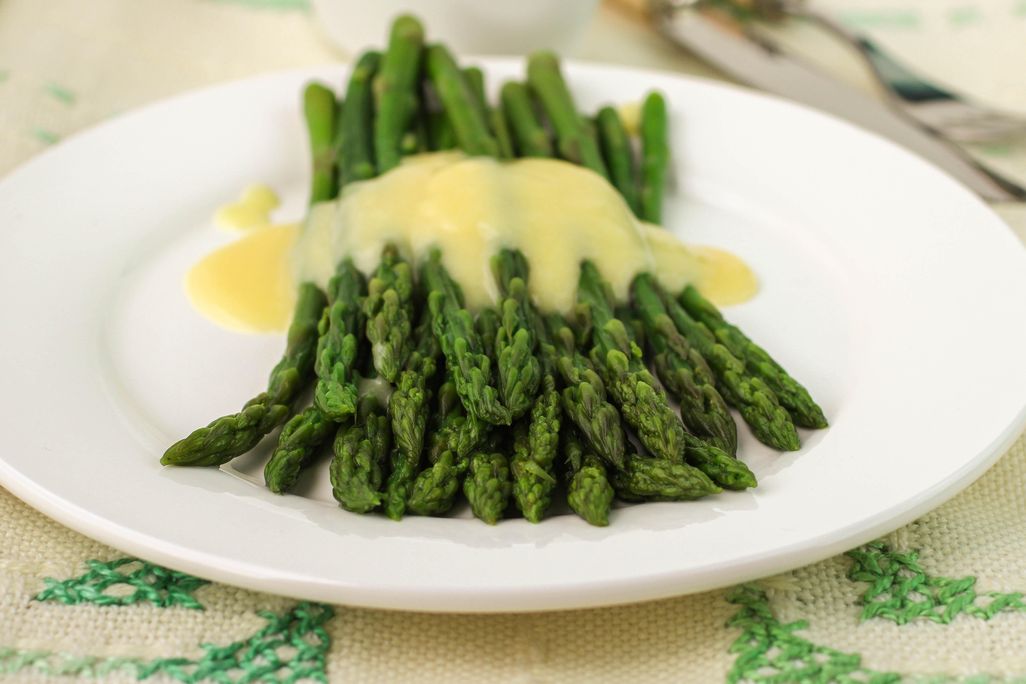 Asparagus Hollandaise