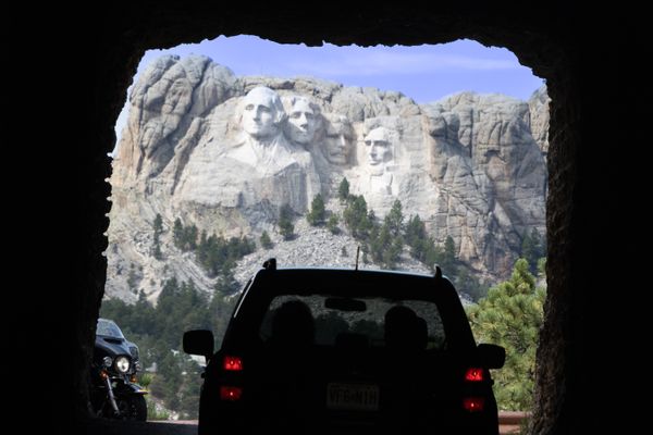 A different perspective on Mount Rushmore thumbnail