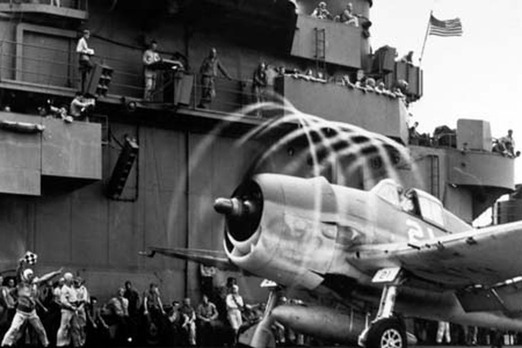 A Grumman F6F-3 Hellcat