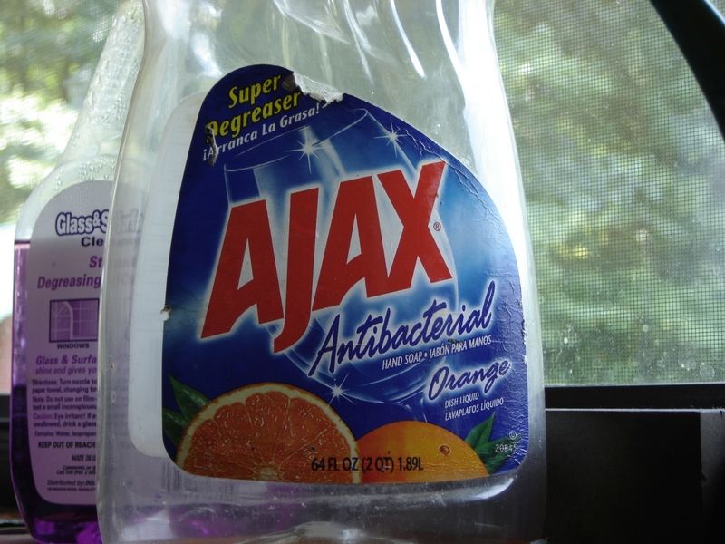 Five Reasons Why You Should Probably Stop Using Antibacterial Soap