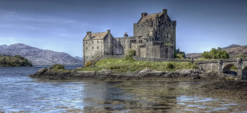 The iconic Eilean Donan Castle, Scottish Highlands 