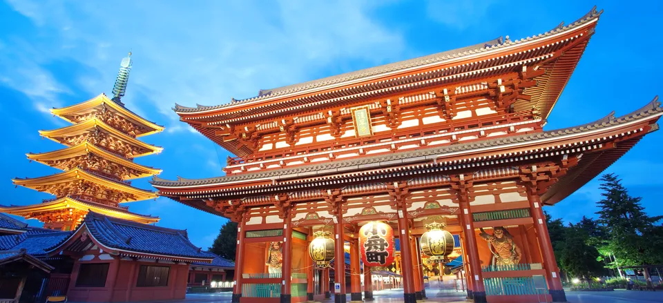  Senso-ji Temple, or Asakusa Kannon, an important Buddhist temple in Tokyo 