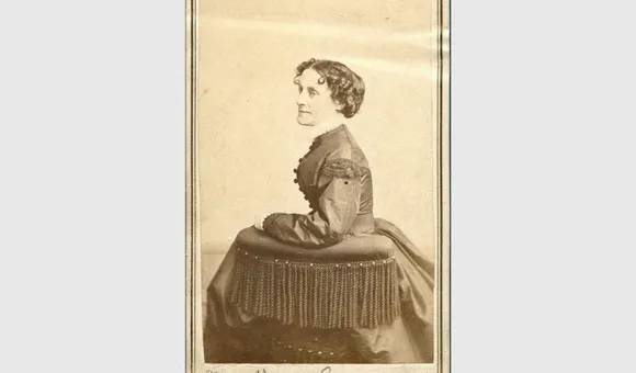 Portrait of Elizabeth Van Lew sitting in profile.