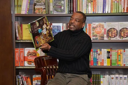 Parents who remember fondly the days of "Reading Rainbow" can introduce the next generation to LeVar Burton's story times, with the Twitter livestream of "LeVar Burton Reads."