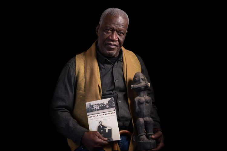 Georges Adéagbo Portrait