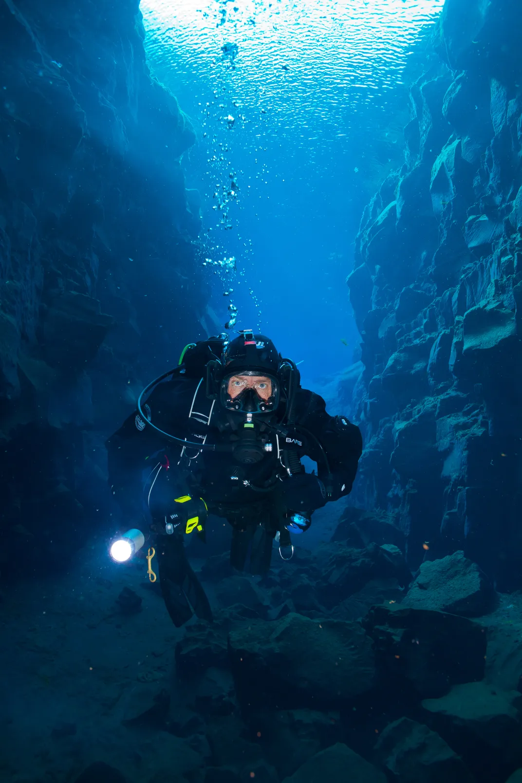 Dive Between Two Continents In This Frigid Fissure In Iceland Travel Smithsonian Magazine 