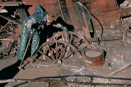 After his son David located the Arabia under 30 feet of mud, Bob Hawley (pictured) dug in.