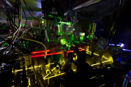 One of NIST’s ytterbium optical lattice clocks. 