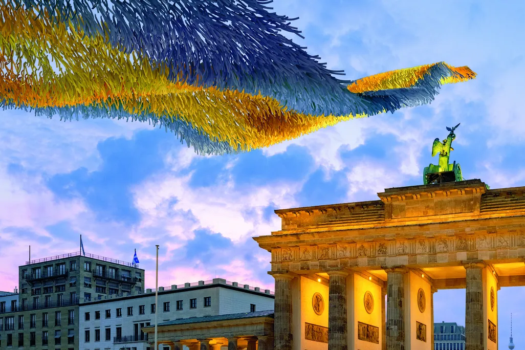 Kunstinstallation-am-Brandenburger-Tor-©-Kunstinstallation-Patrick-Shearn-of-Poetic-Kinetics-kuratiert-von-Kulturprojekte-Berlin.jpg