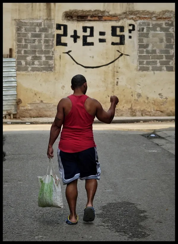 Fist-Pumping man in Havana, Cuba thumbnail