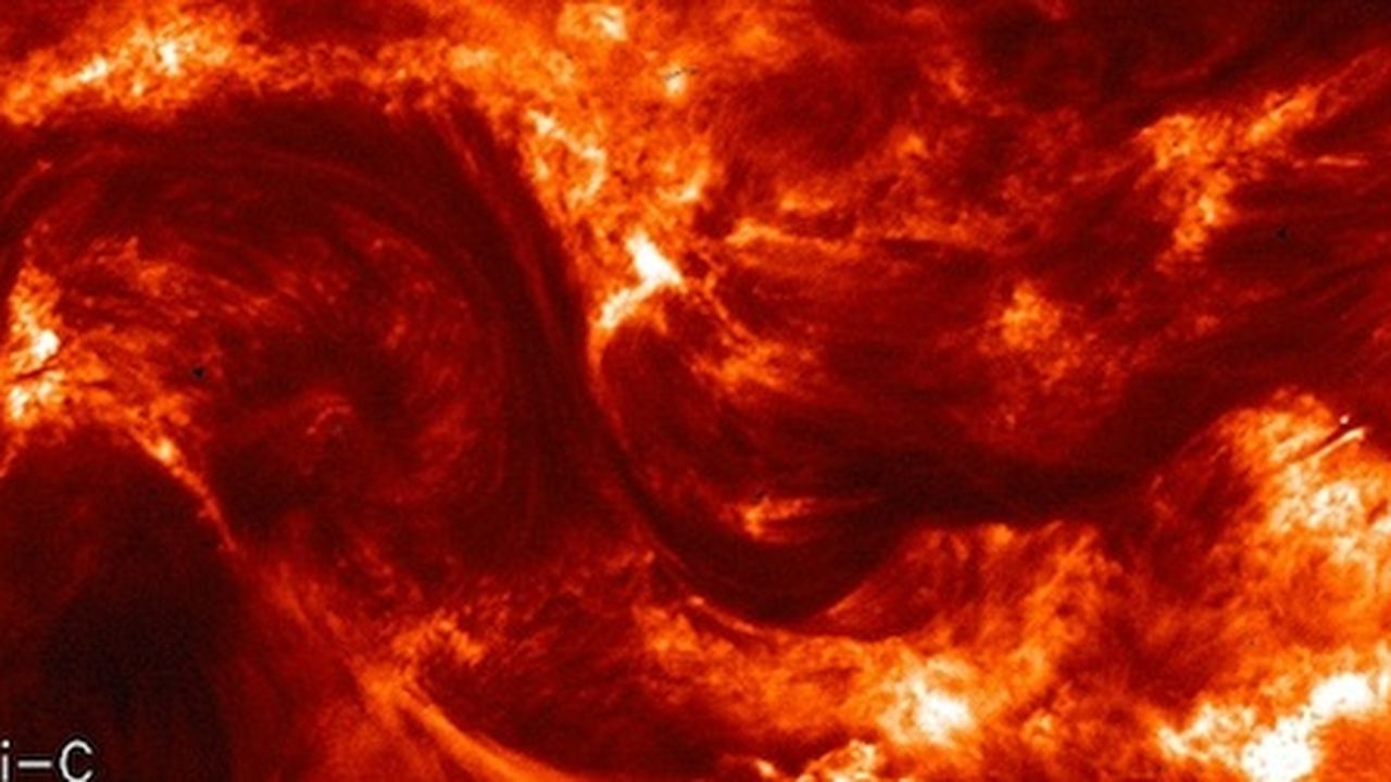 Staring at the Sun: It's NOT a “Mass of Incandescent Gas”