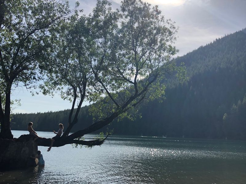 A Beautiful evening on the Rattlesnake Lake Smithsonian Photo Contest