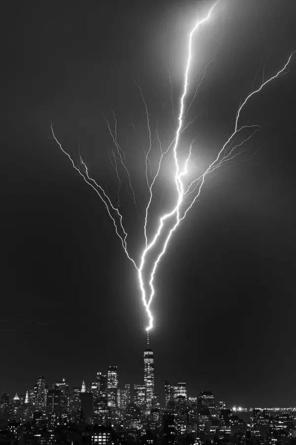 Lightning propagating upward from One World Trade Center thumbnail