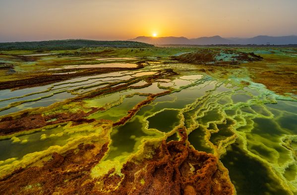 Crazy Colors of Dallol thumbnail