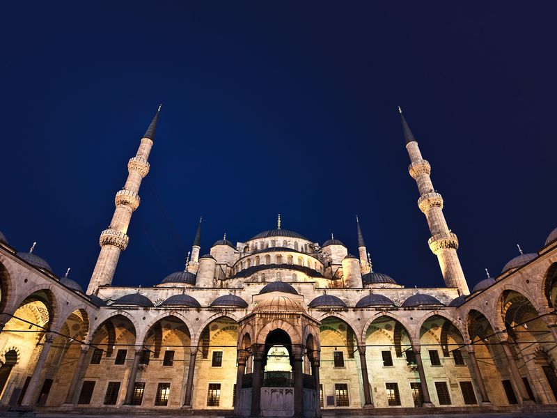 Sultan Ahmed Mosque (The Blue Mosque) at Night | Smithsonian Photo ...