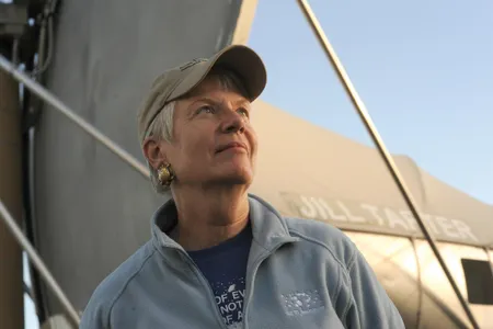 As a young girl, Jill Tarter looked up at the sky and wondered, “Are we alone?” As an adult, she realized it’s a question we might be able to answer.