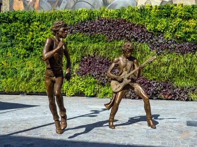 The Glimmer Twins, created by sculptor Amy Goodman



