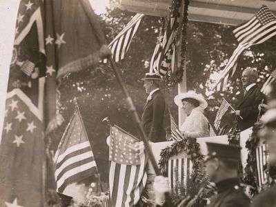 How Edith Wilson Kept Herself—and Her Husband—in the White House image