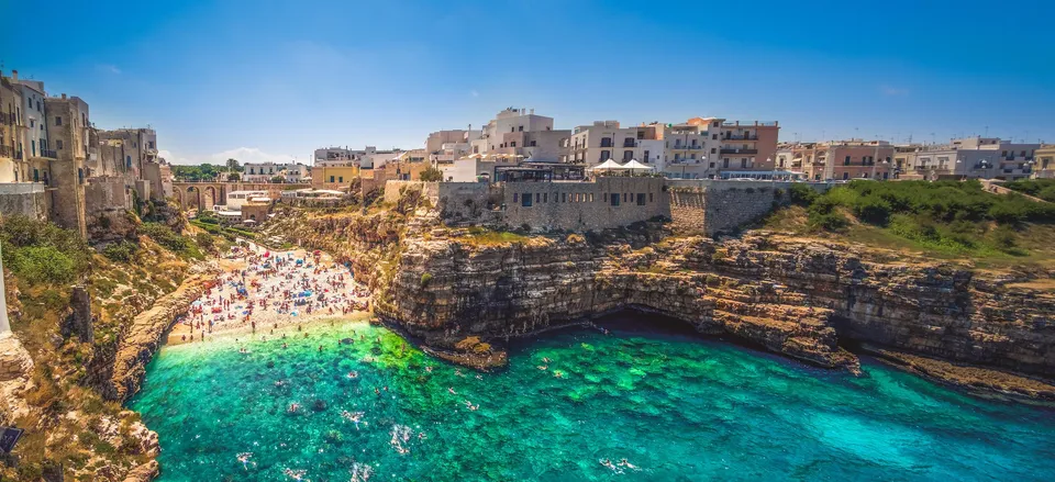 Italy’s Apulia: A One-Week Stay in Polignano a Mare From your base in Polignano a Mare, a historic town overlooking the Adriatic, set out to discover Italy’s “heel”