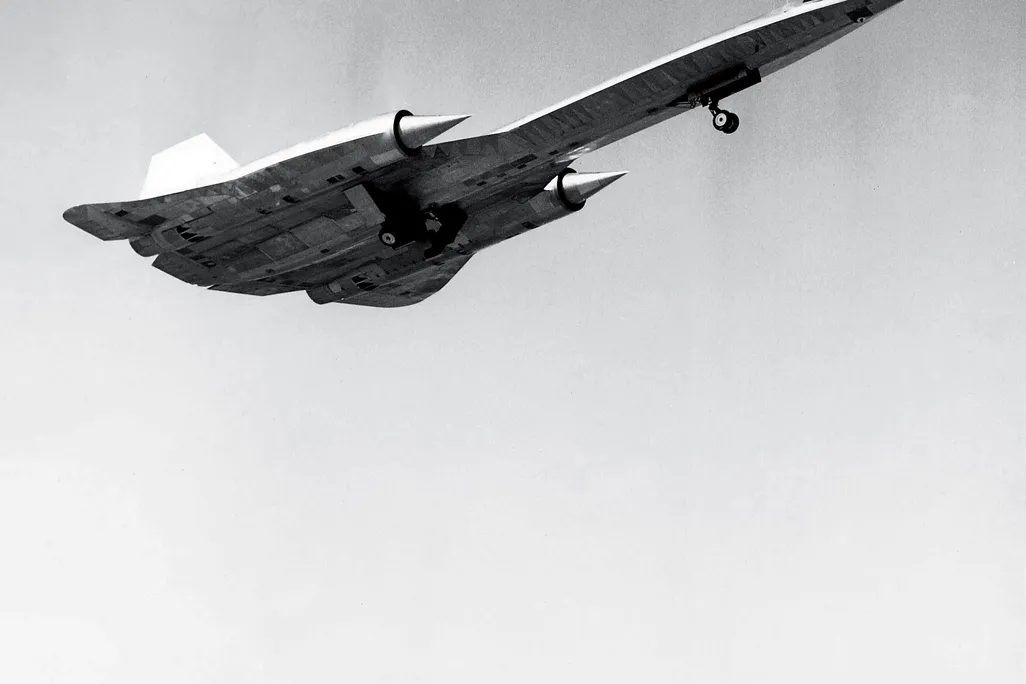 Lockheed tested the first A-12