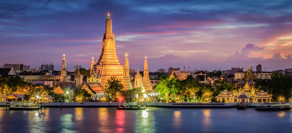  Wat Arun at twilight, Bangkok, Thailand  