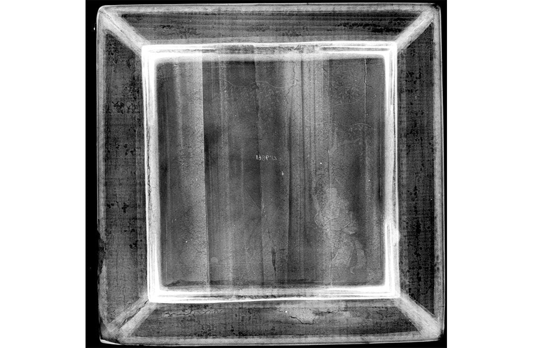 x-ray of lacquer tray
