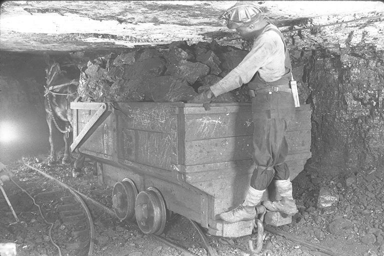 Old time coal image