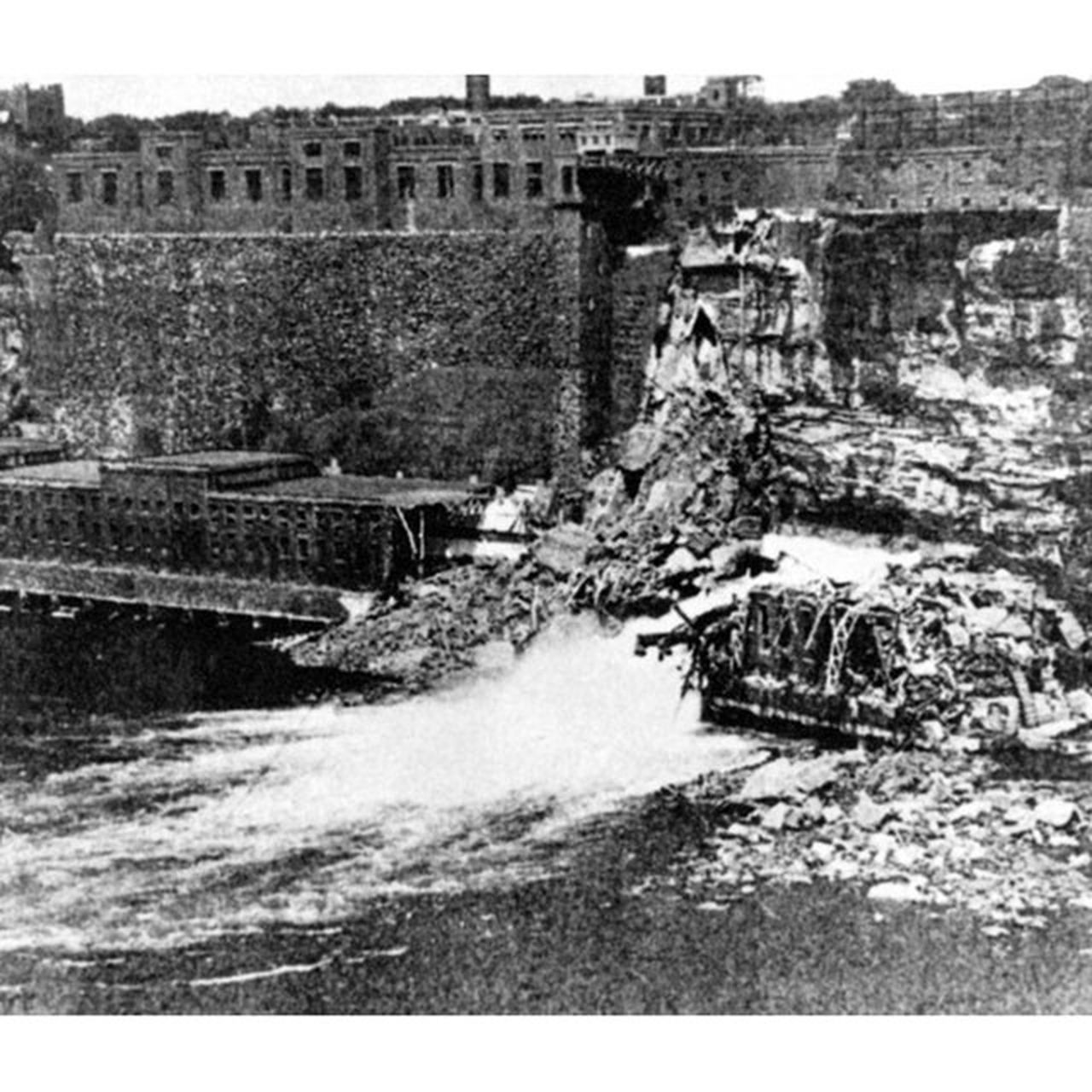 When the Niagara River Crushed a Power Plant