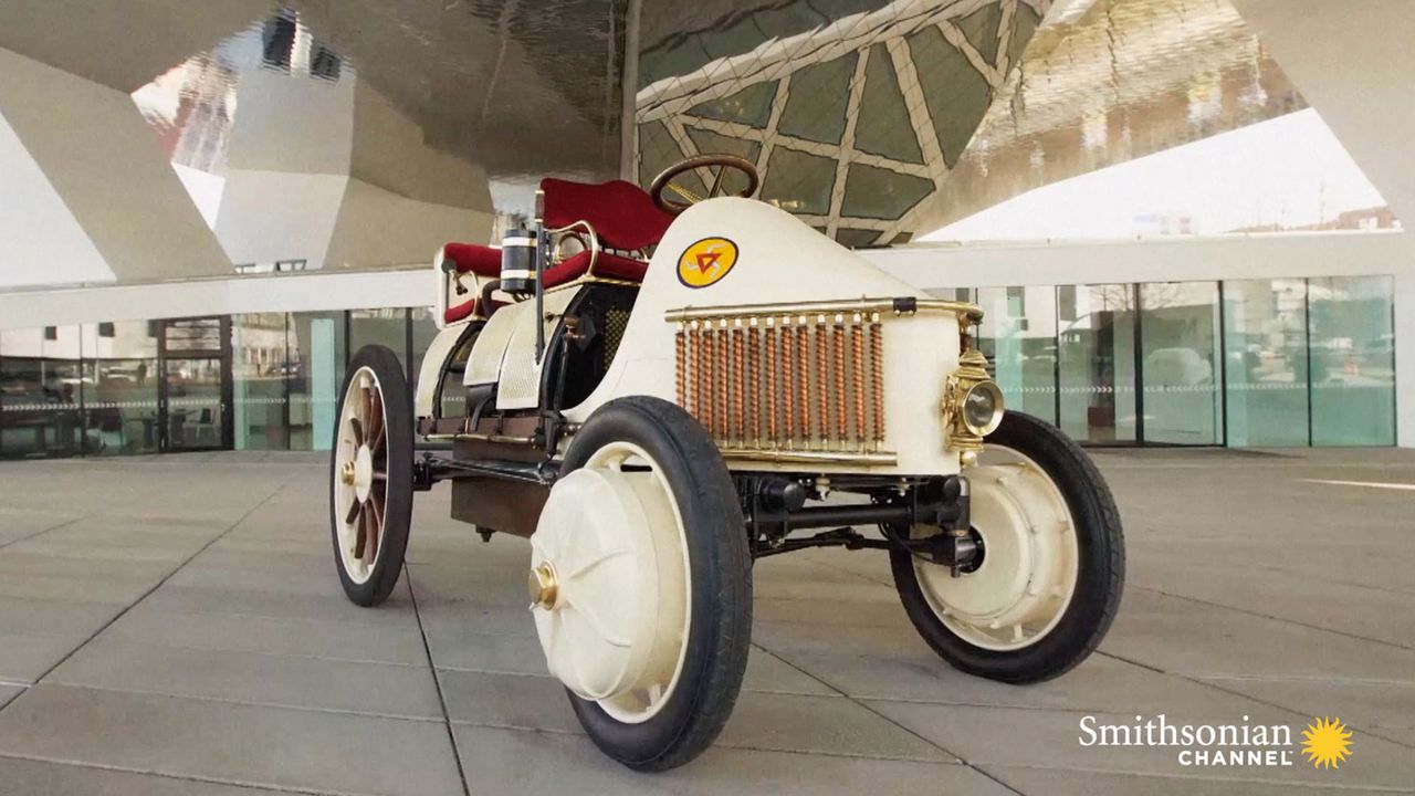 Preview thumbnail for Why Porsche Is Revisiting the Hybrid Car It Also Invented