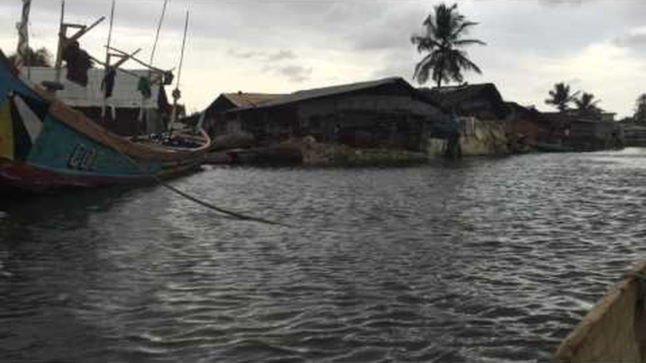 Preview thumbnail for A Pirogue's Eye View of Harper, Liberia