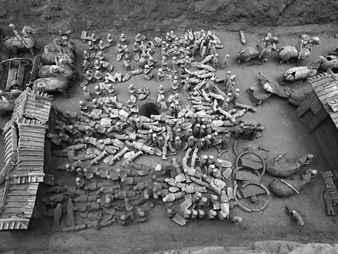 【希少】SHING02 / TERRACOTTA TROOPS 12インチ Mini Terracotta Army Unearthed in China