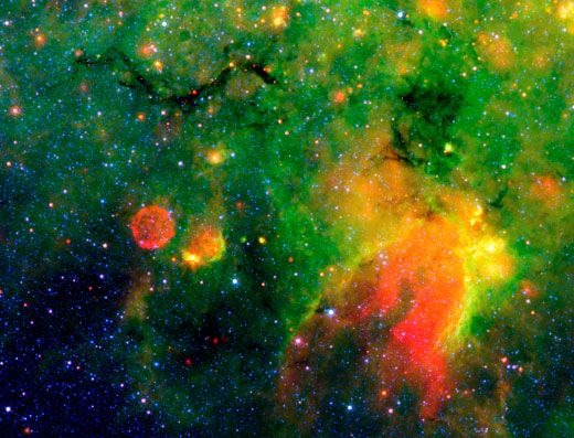 Brilliant Space Photos From Chandra and Spitzer | Science | Smithsonian ...