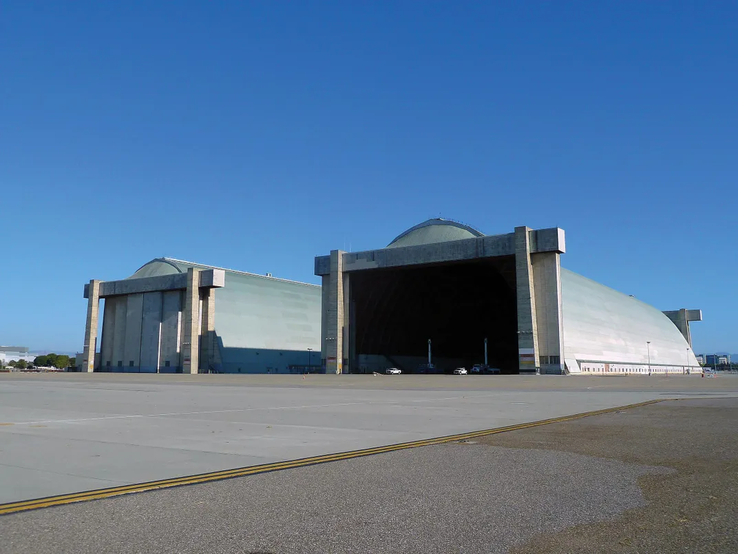 hangars