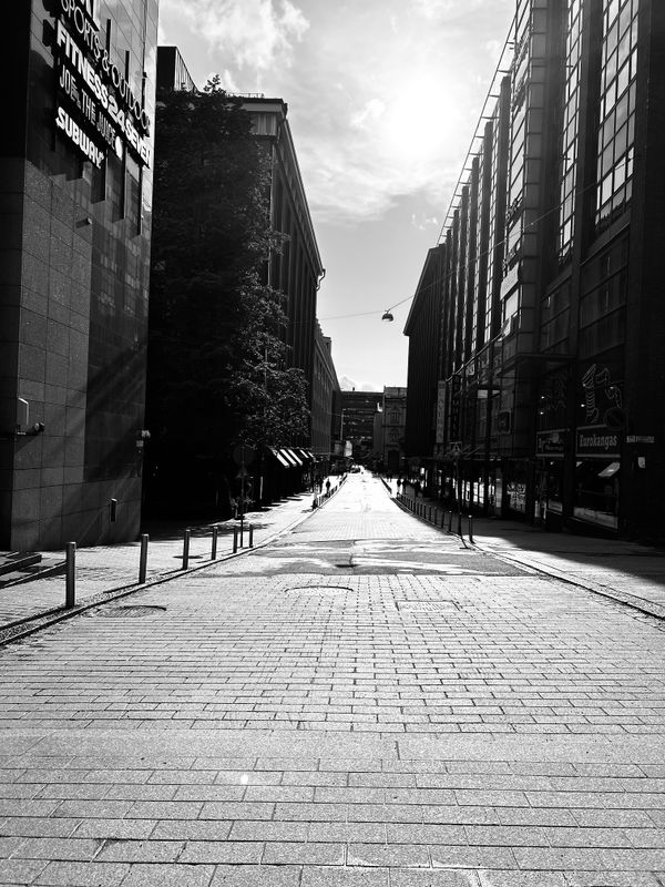 Urban Stillness in Helsinki thumbnail