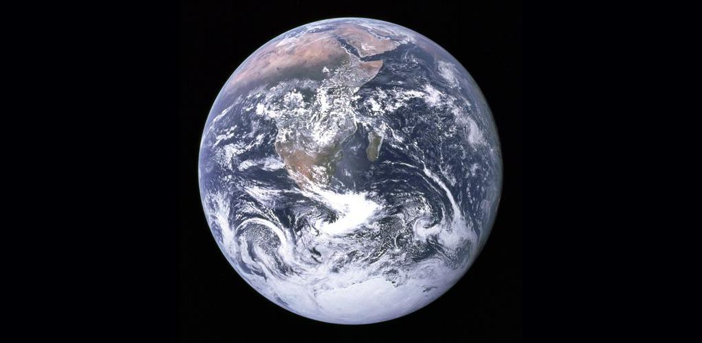 1. Earth GPN-2000-001138 -1100 x 500.jpg