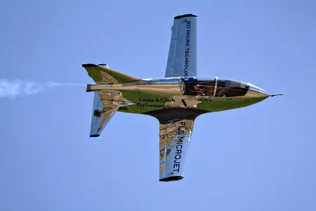 Bede jets fly again! A-10 Air National Guard pilot Justin Lewis (opposite, top) zooms at last year’s EAA AirVenture.
