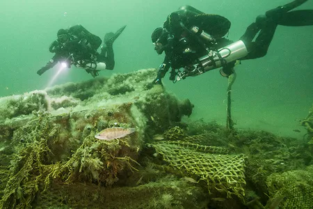 There are an estimated 200 shipwrecks lost in the dark, cold waters of Stellwagen Bank, Massachusetts, not far from Boston&rsquo;s harbor. The sunken wrecks attract fish, which in turn attract fishers, but fishing nets and metal scallop dredges can easily snag on and damage the irreplaceable vessels.