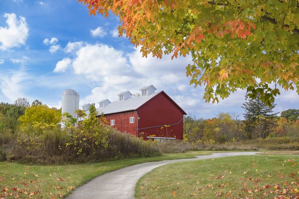 Path to Red Barn thumbnail