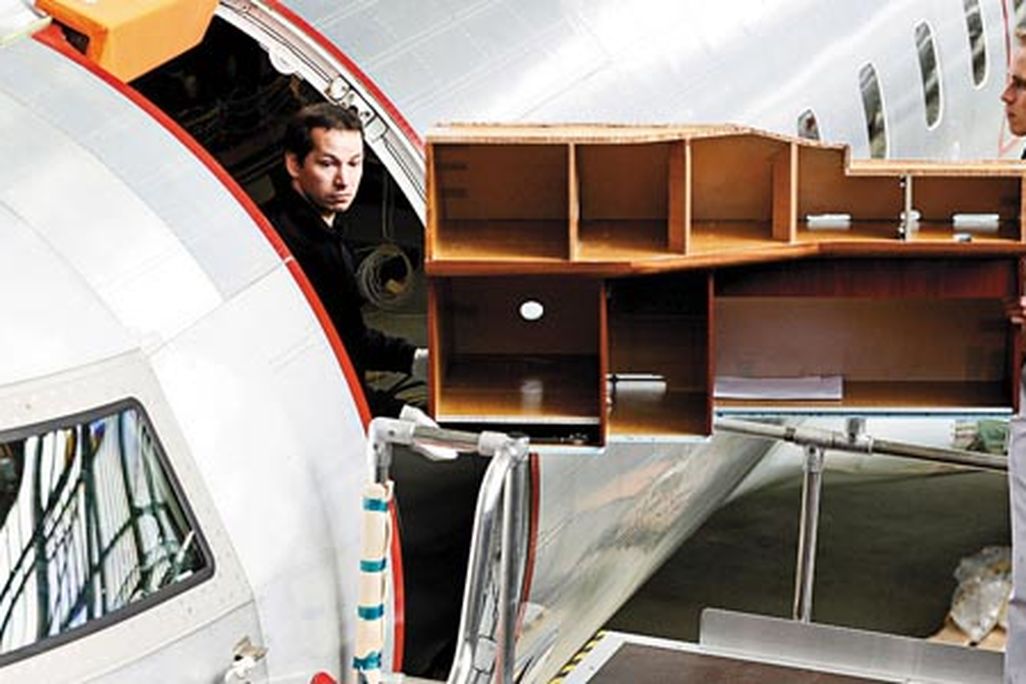 Bombardier Challenger 850 executive jet