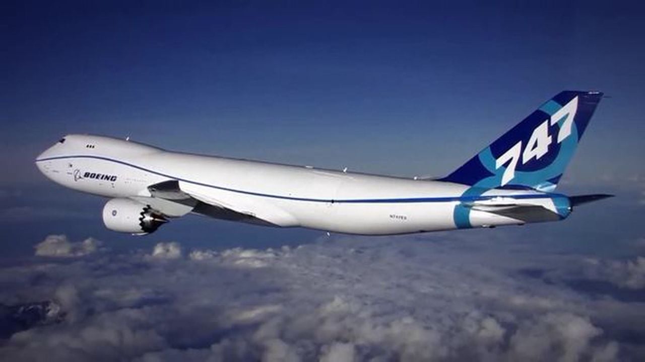 Preview thumbnail for 747-8 Engine: Balance of Power