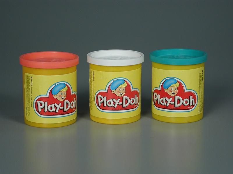 Let's make non-toxic play dough! Store bought play dough often contain