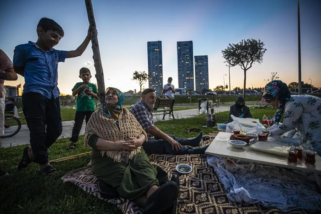 Istanbul picnic.jpg