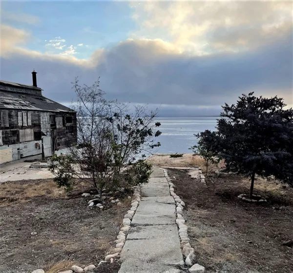 Abandoned Monterey House thumbnail